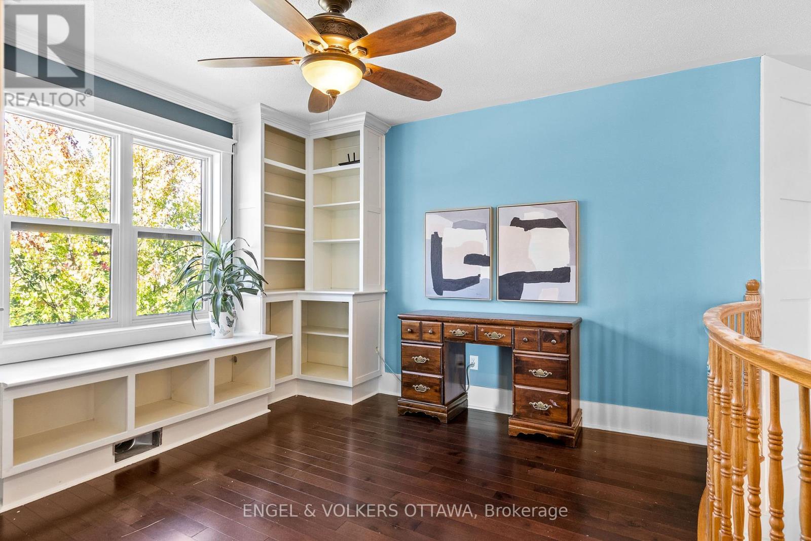 2139 Blue Willow Crescent