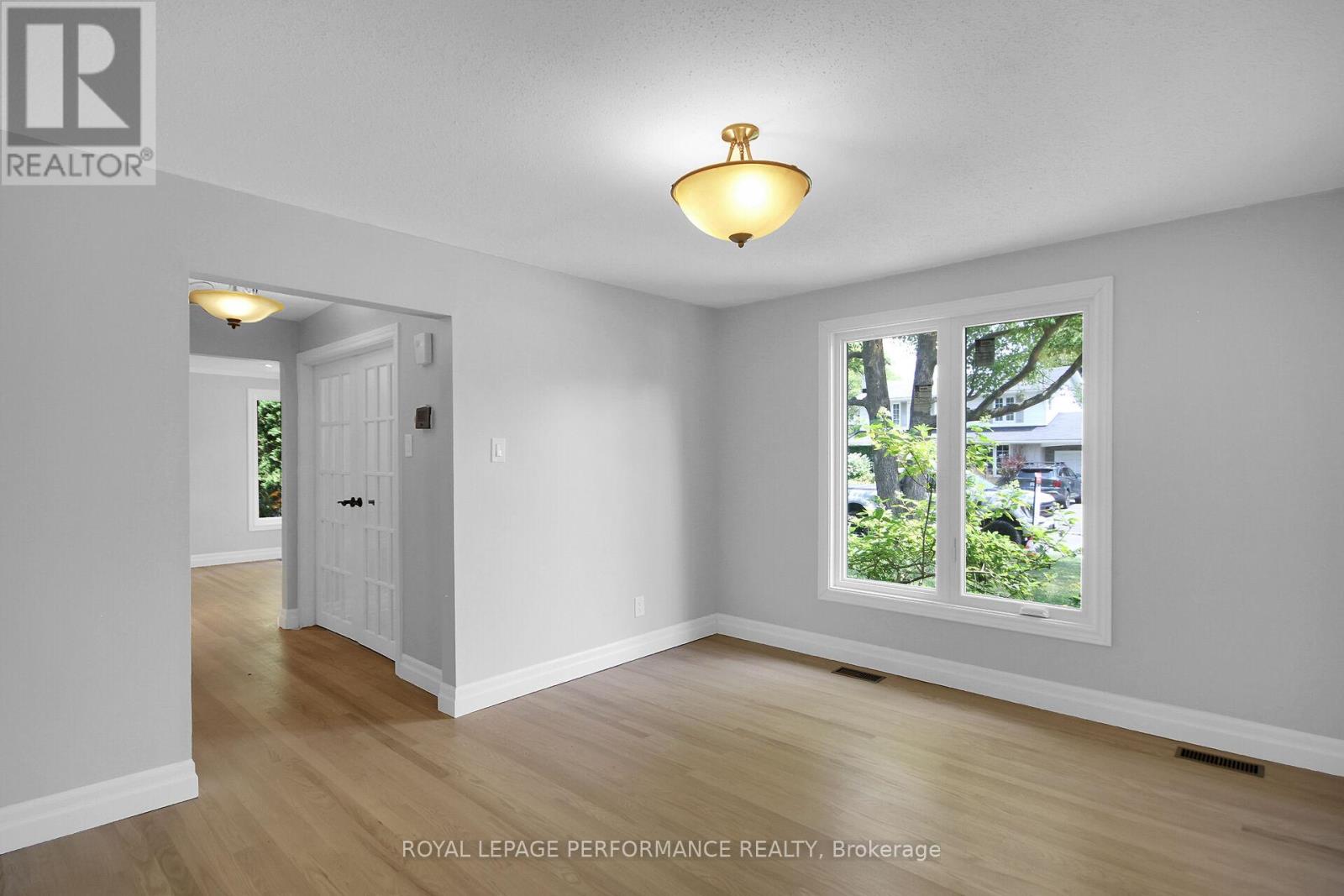 82 Queensline Drive