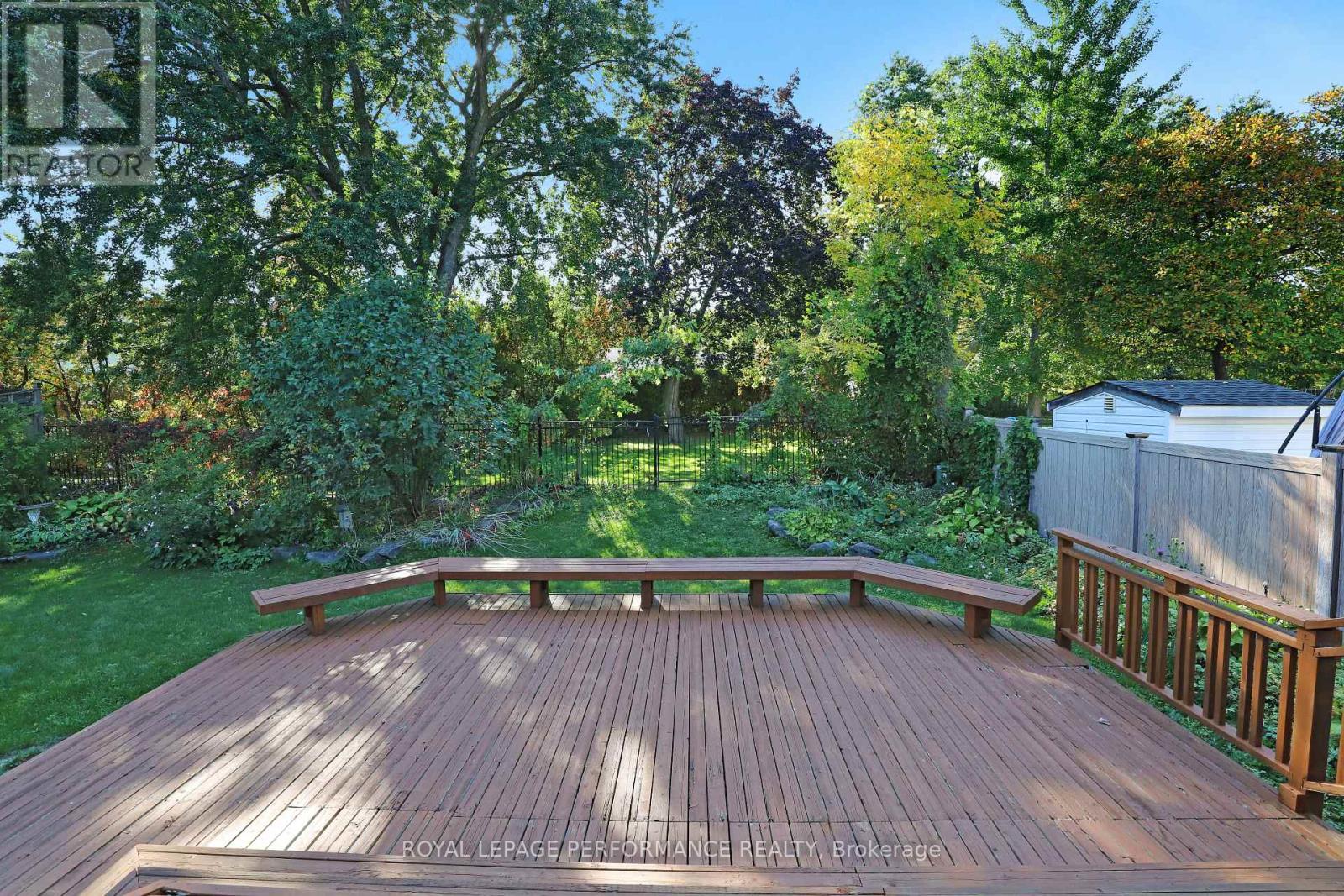 82 Queensline Drive