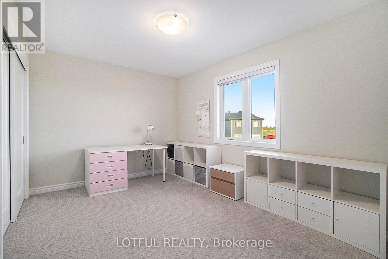 71 Aridus Crescent