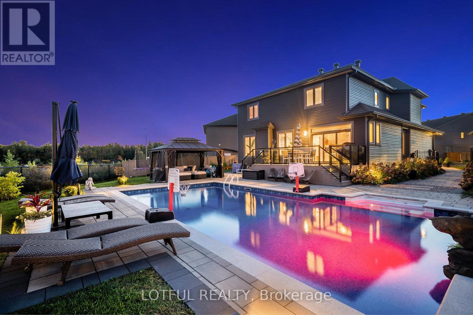 71 Aridus Crescent