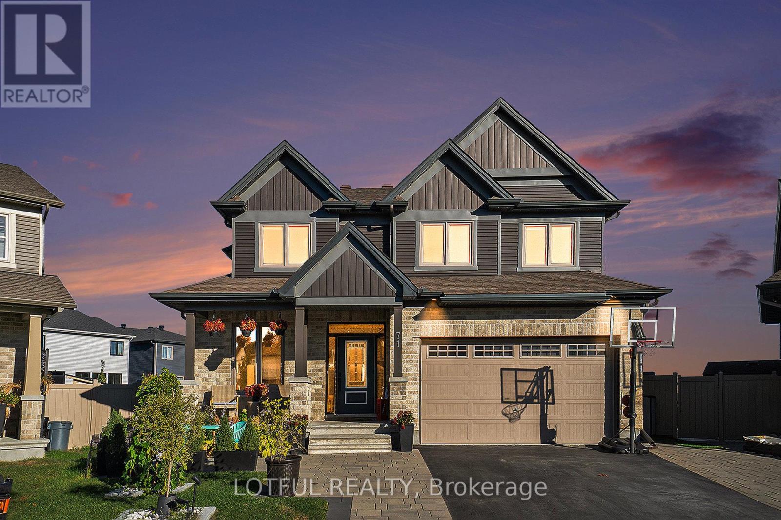71 Aridus Crescent