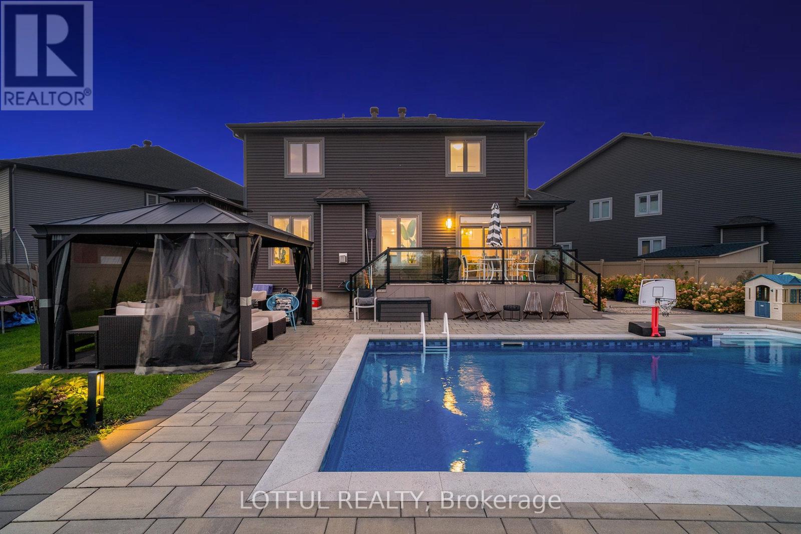 71 Aridus Crescent