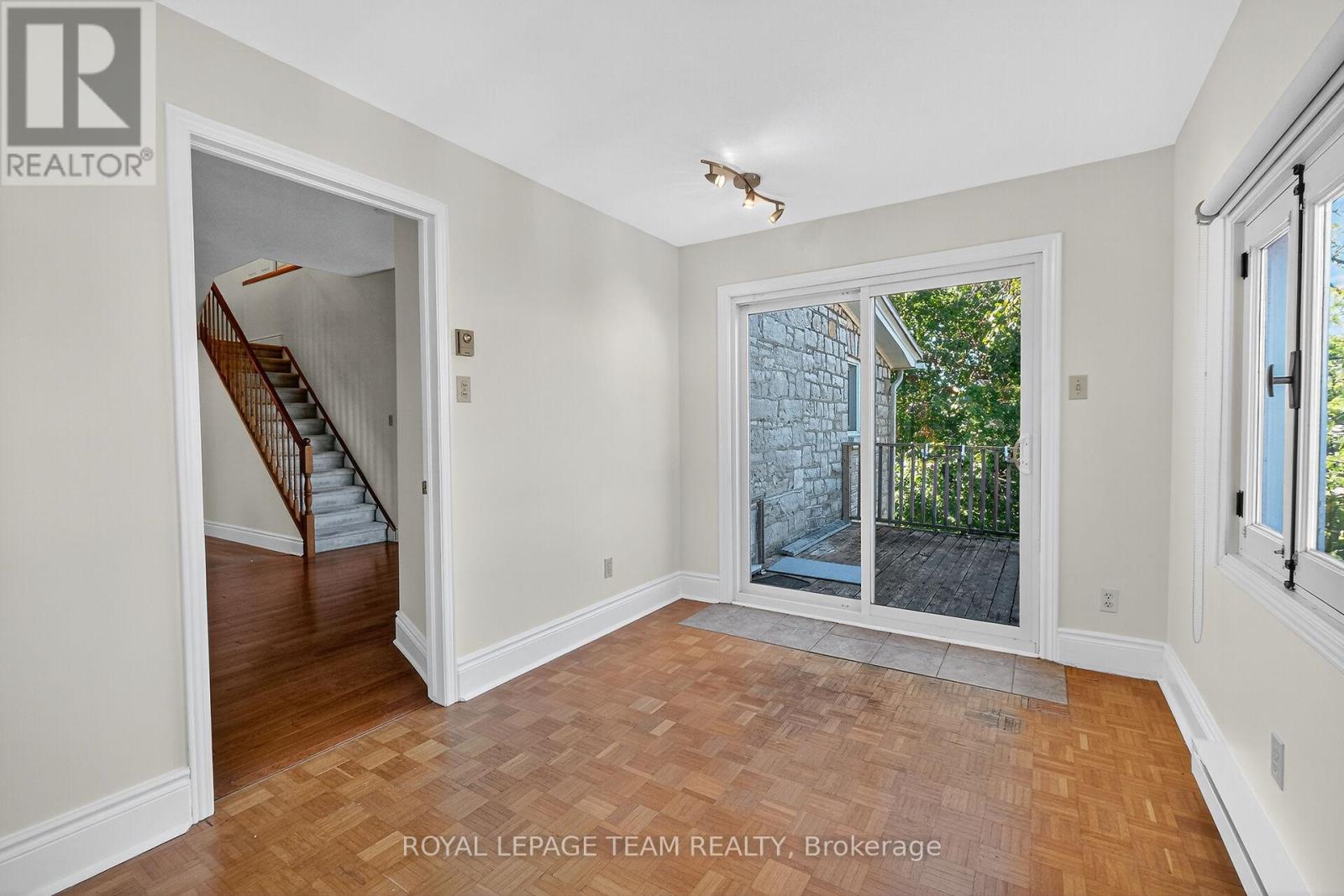 6 - 635 Richmond Road