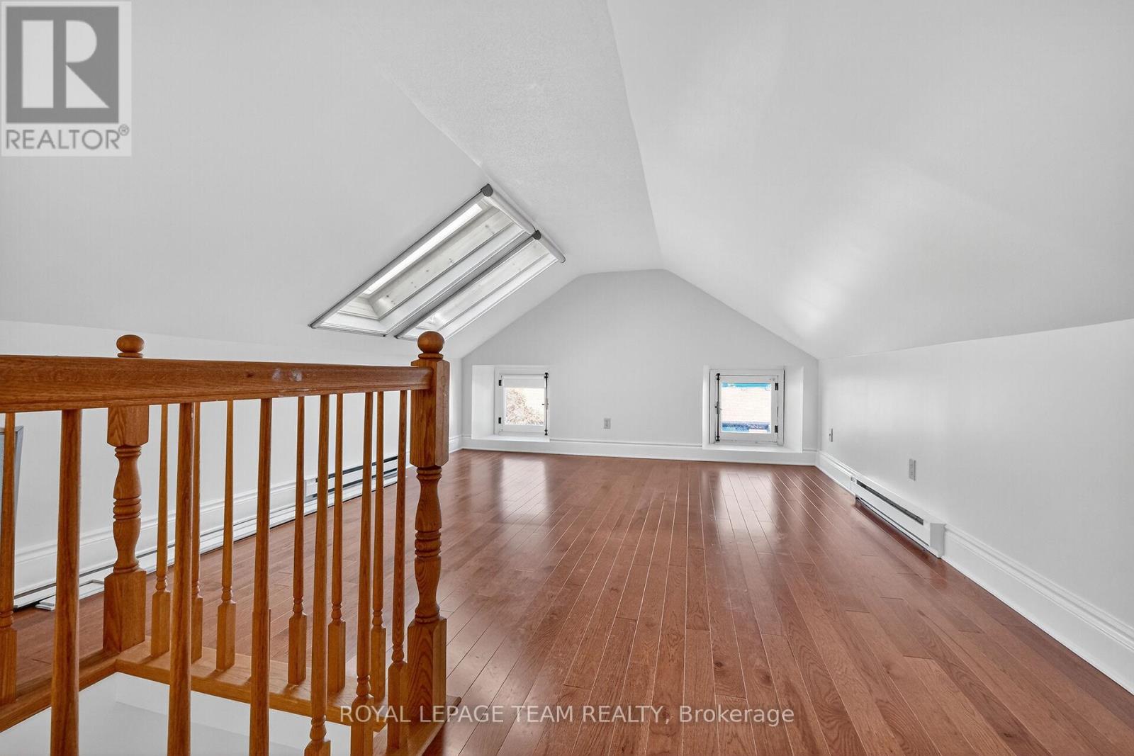 6 - 635 Richmond Road