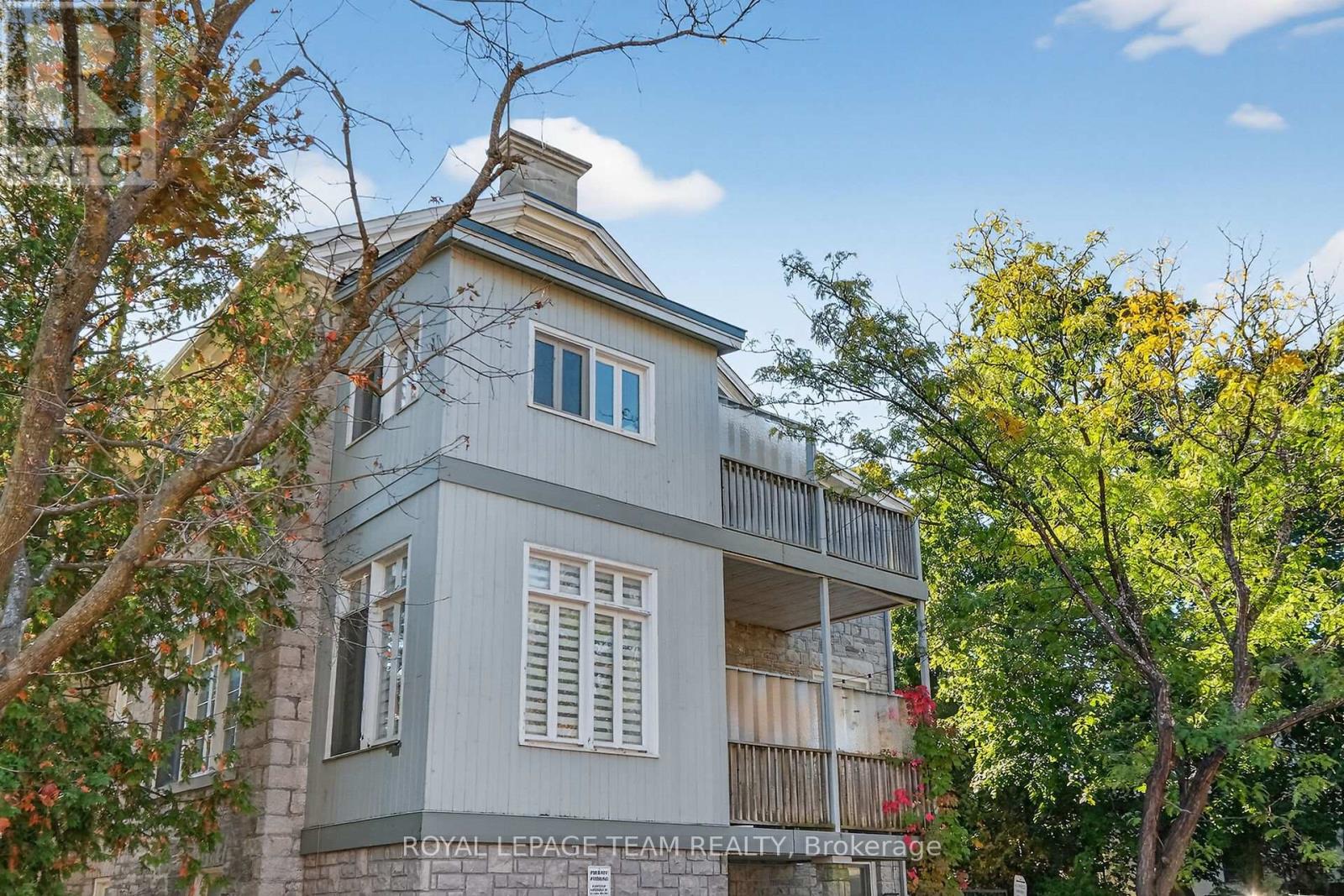 6 - 635 Richmond Road