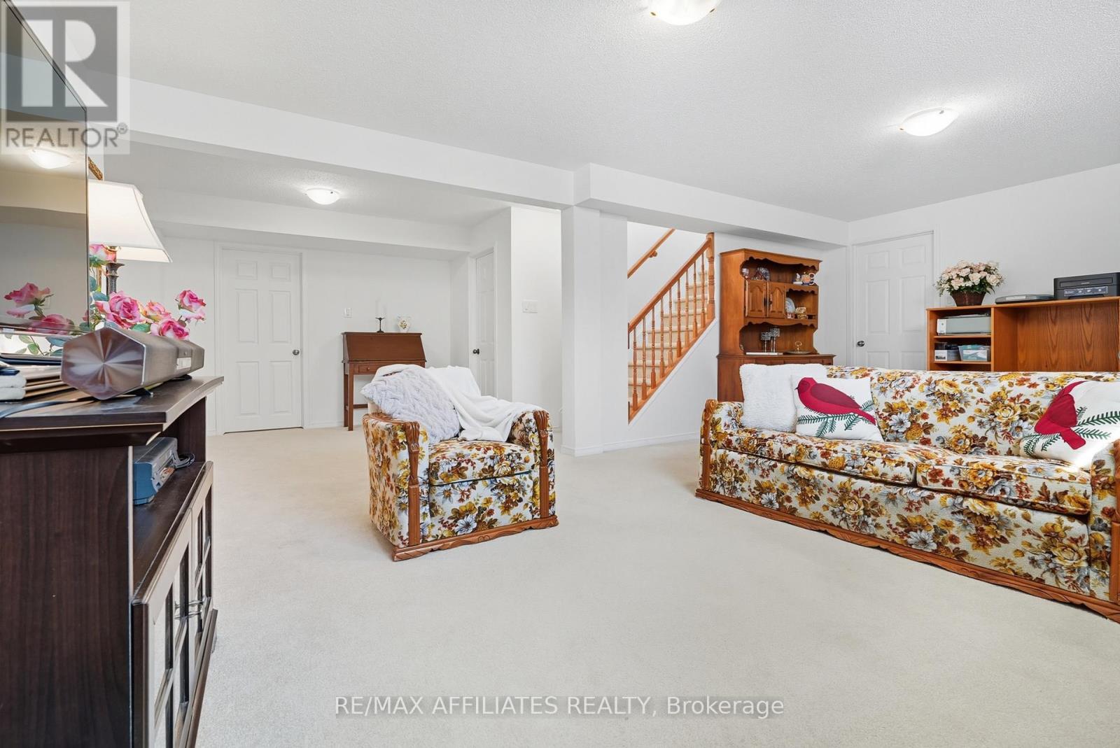 313 Bobolink Ridge N