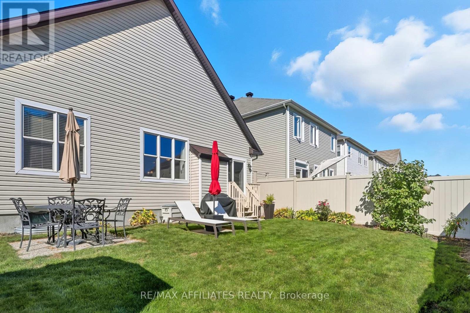 313 Bobolink Ridge N