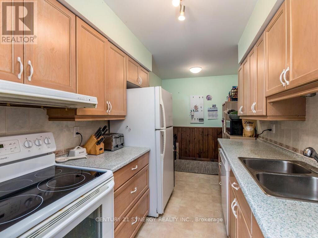 7 - 94 Bujold Court