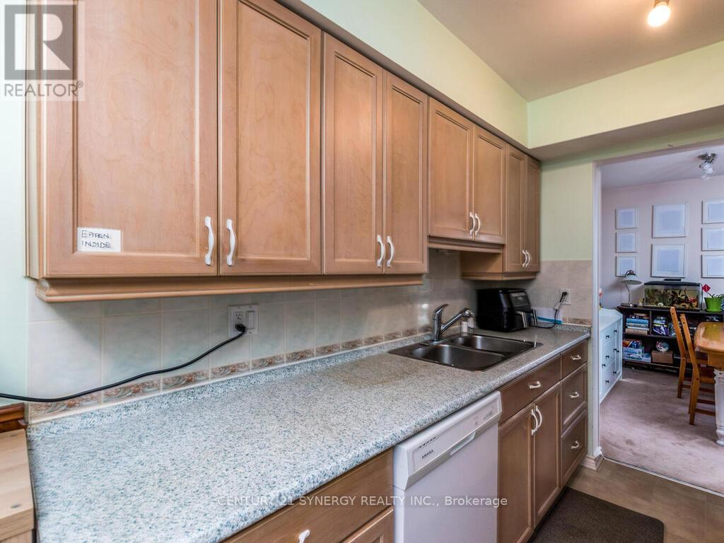 7 - 94 Bujold Court