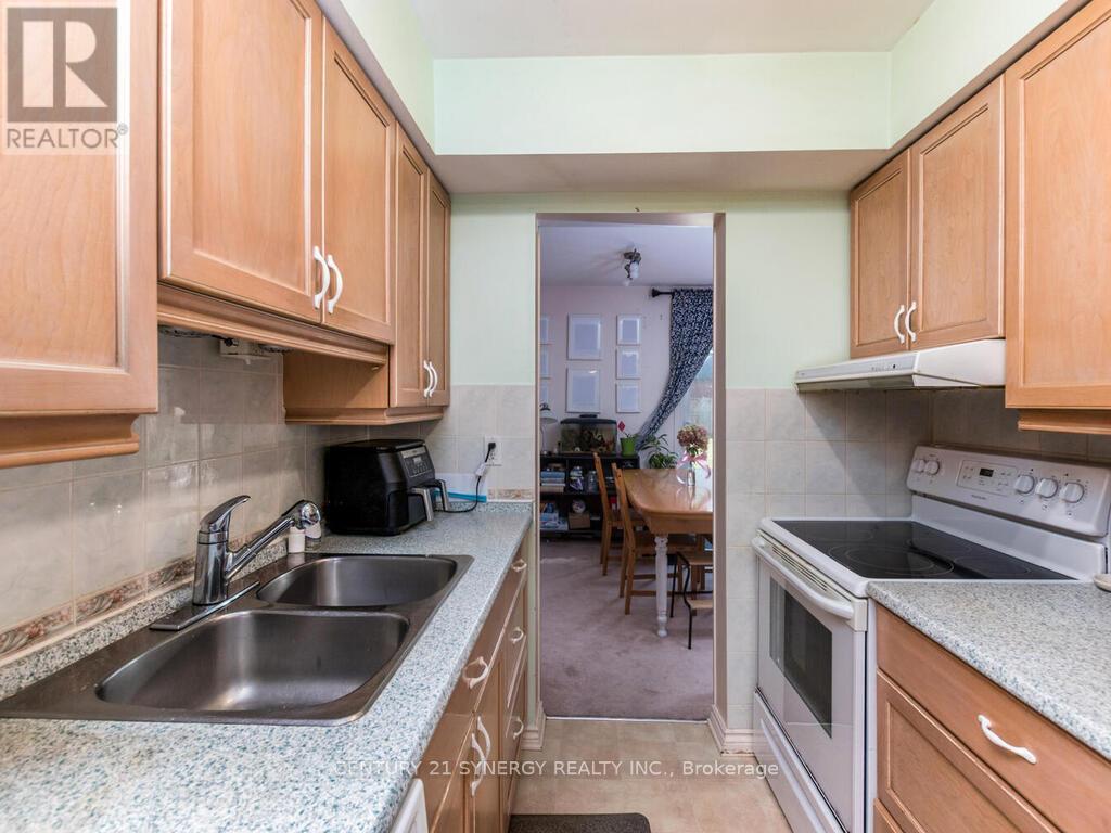 7 - 94 Bujold Court