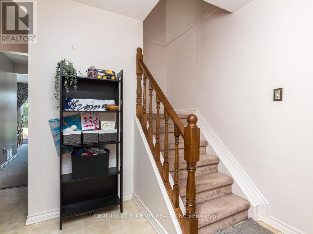 7 - 94 Bujold Court