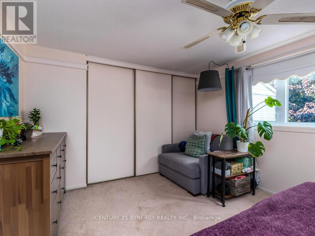 7 - 94 Bujold Court