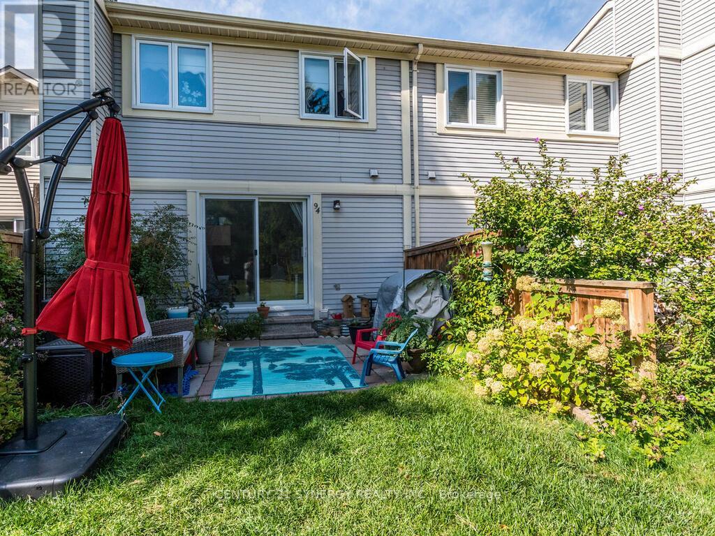 7 - 94 Bujold Court
