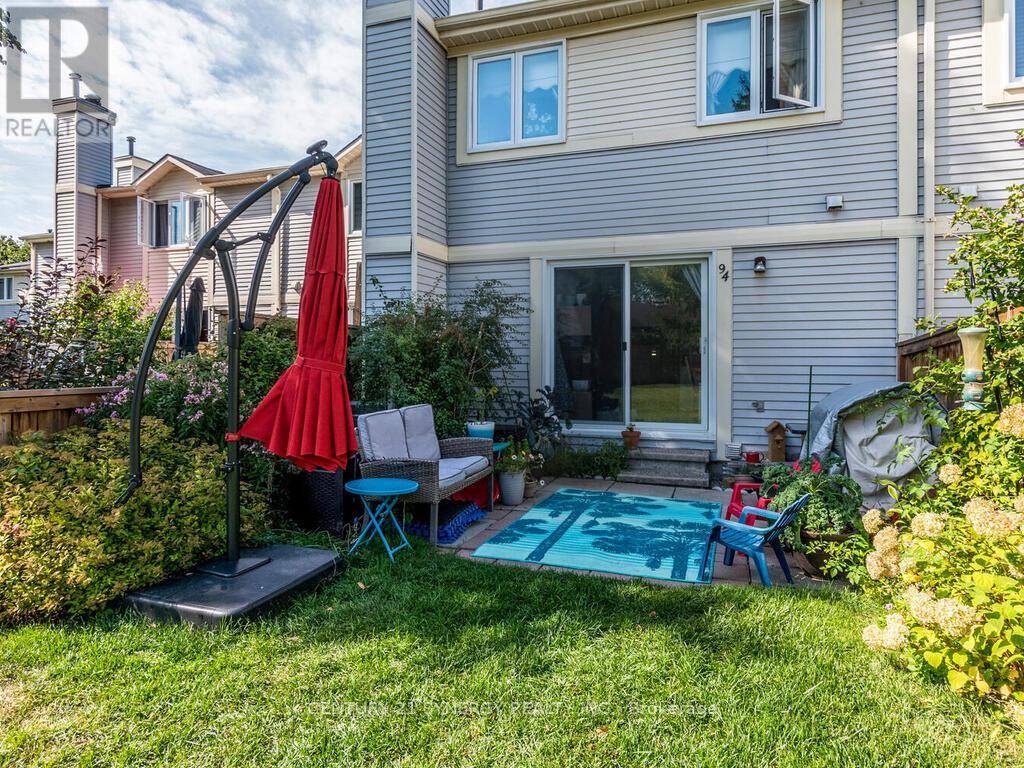7 - 94 Bujold Court