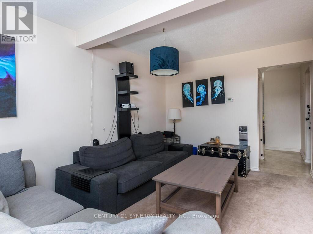 7 - 94 Bujold Court
