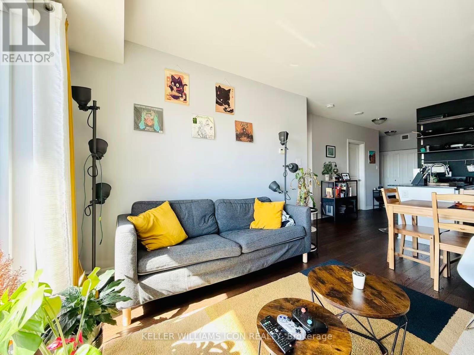 801 - 90 Landry Street