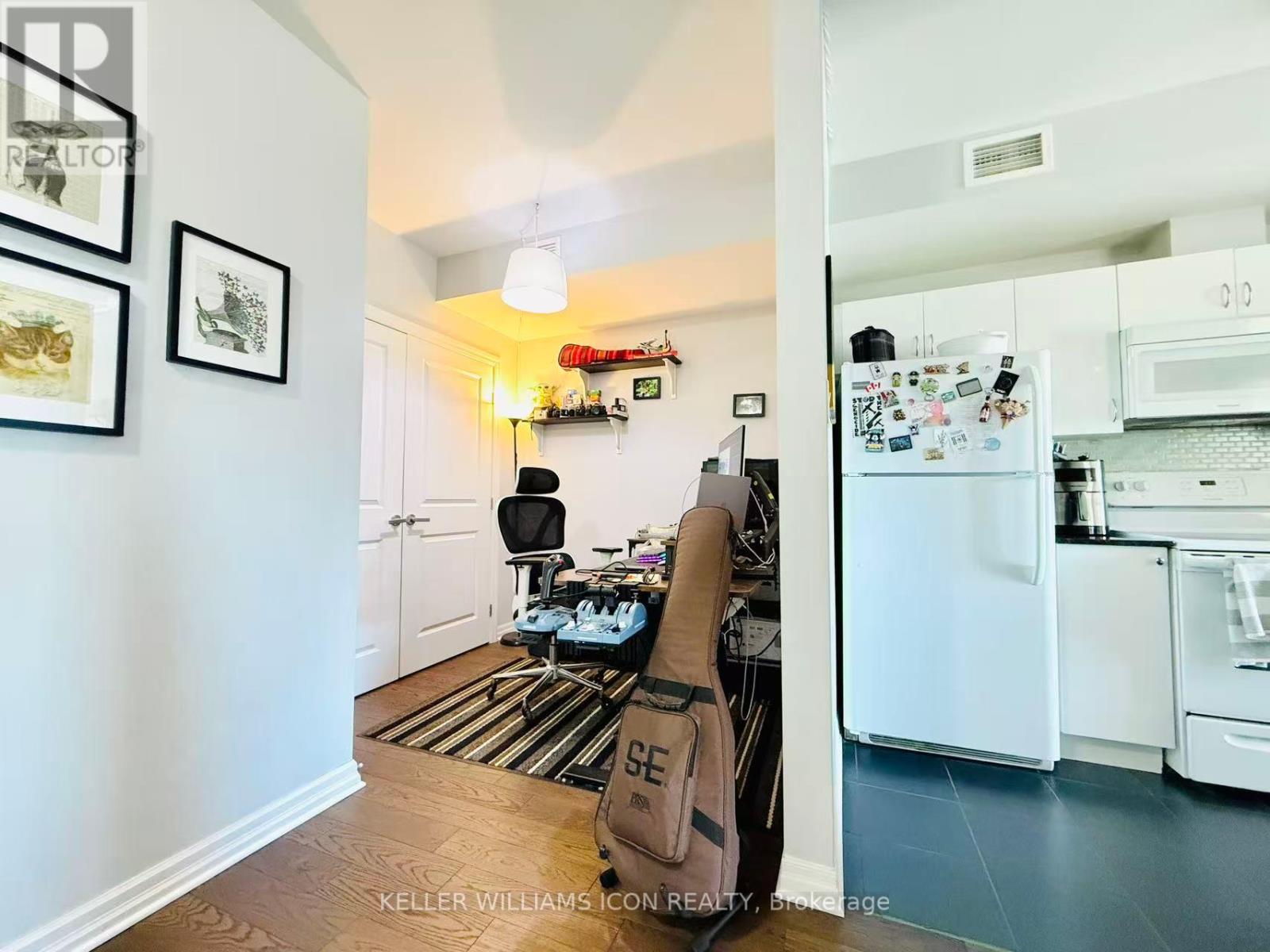 801 - 90 Landry Street