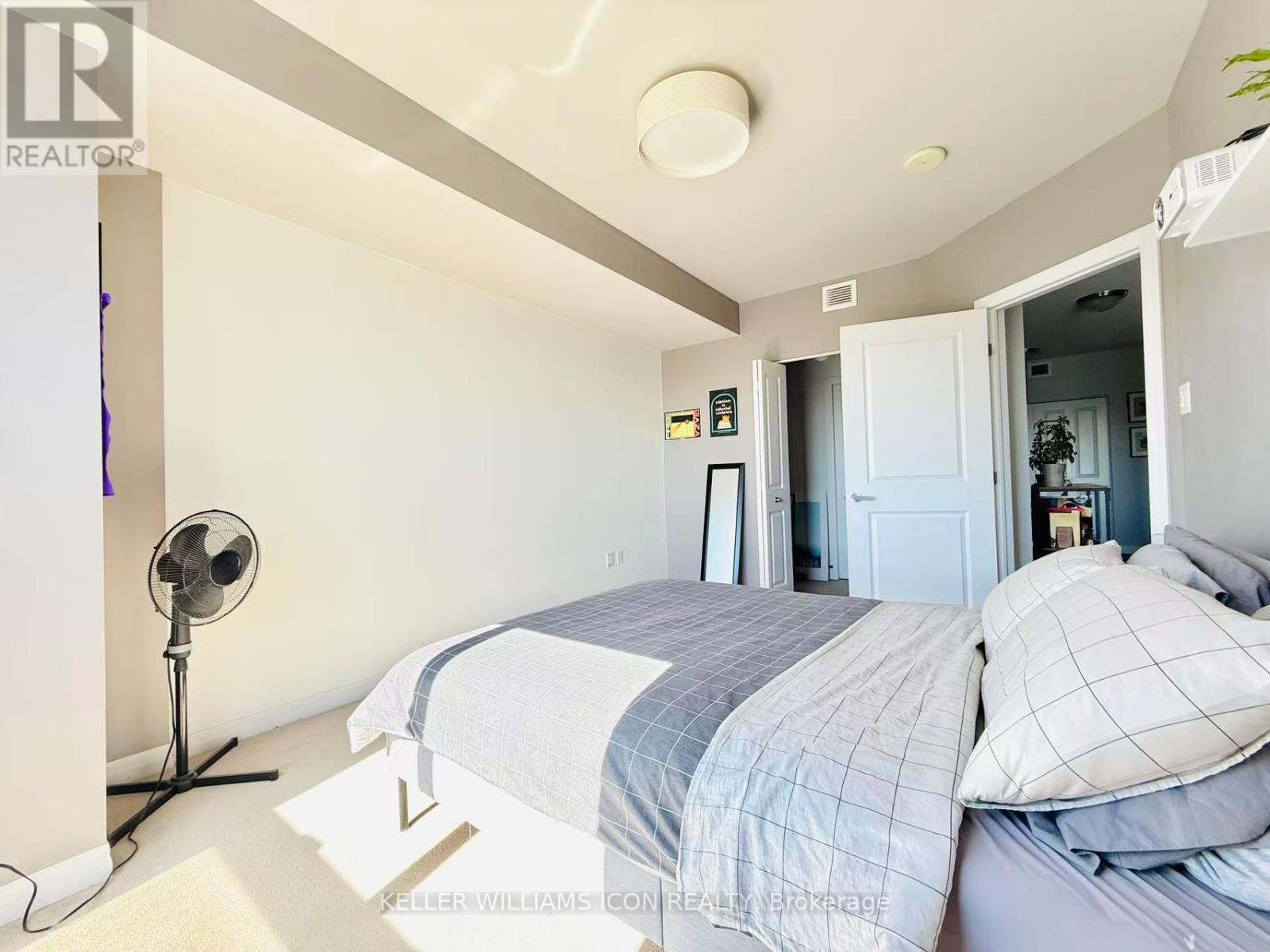 801 - 90 Landry Street