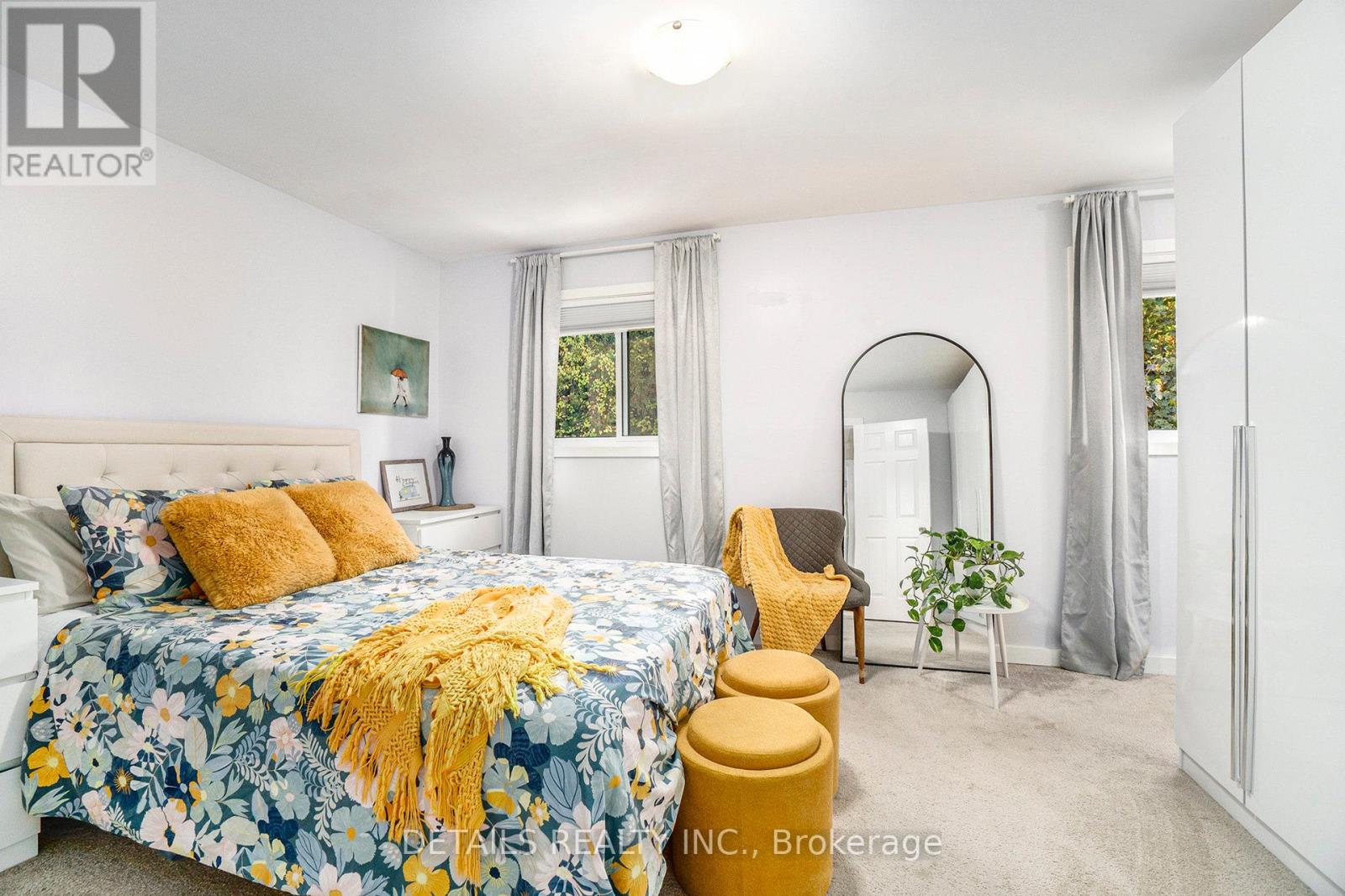 13 Willowview Way
