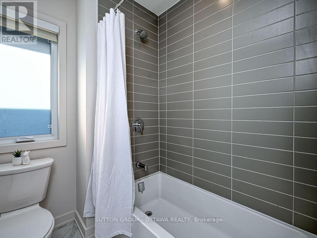 732 Wooler Place