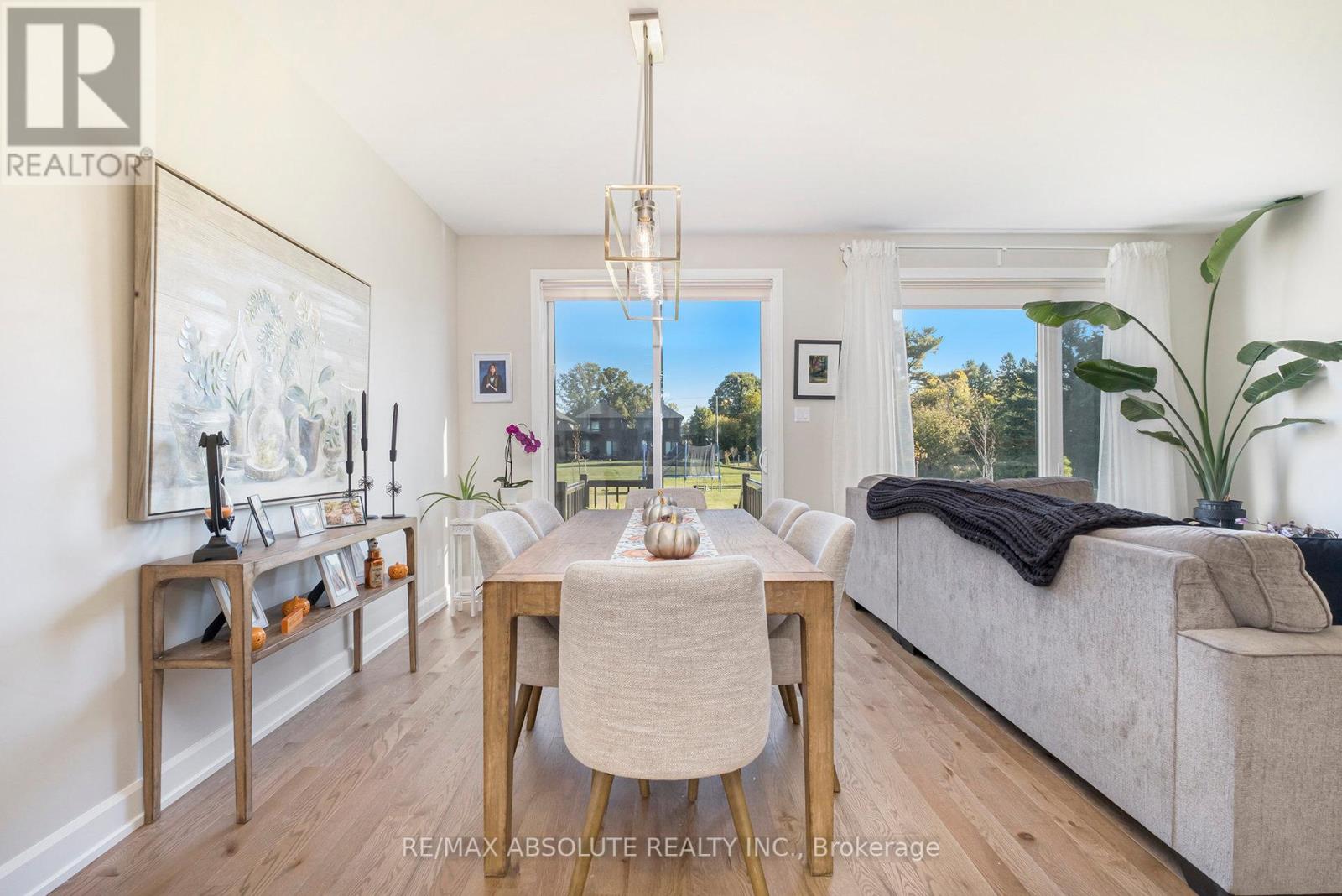 16b Cockburn Street
