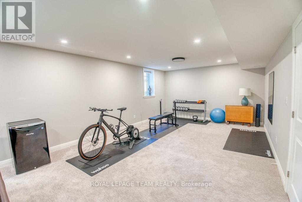 107 Kitsilano Court