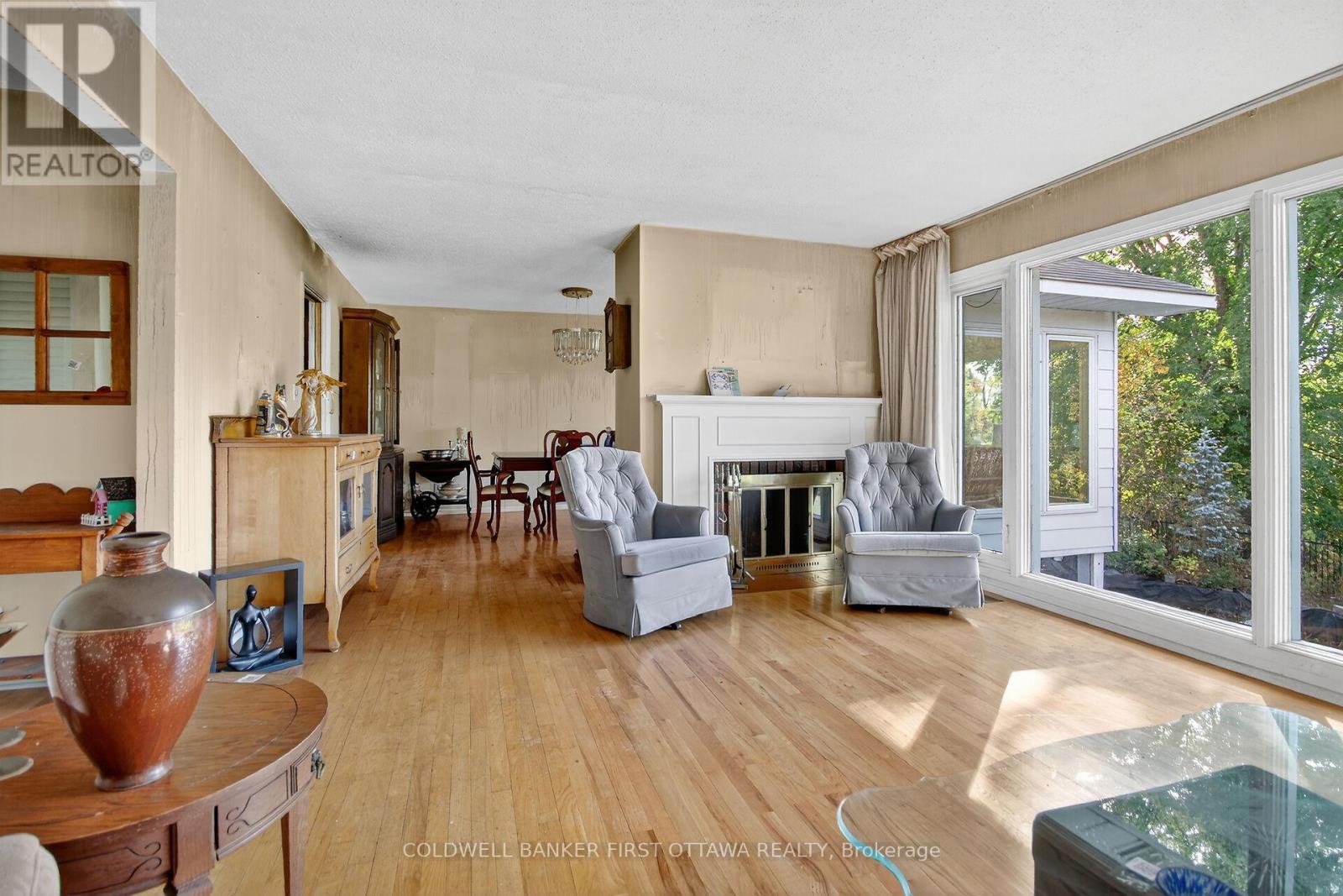 5228 Mclean Crescent