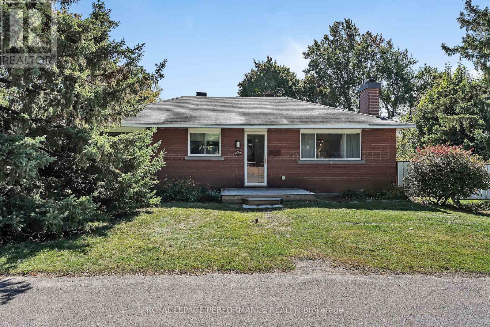 890 Bermuda Avenue