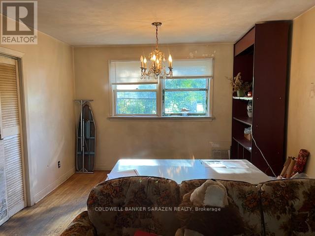 1274 Woodroffe Avenue