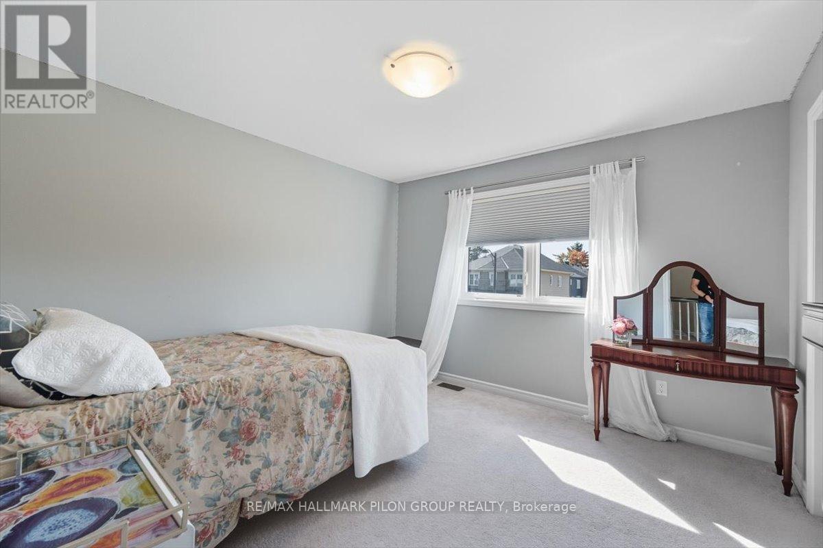 200 Enclave Walk