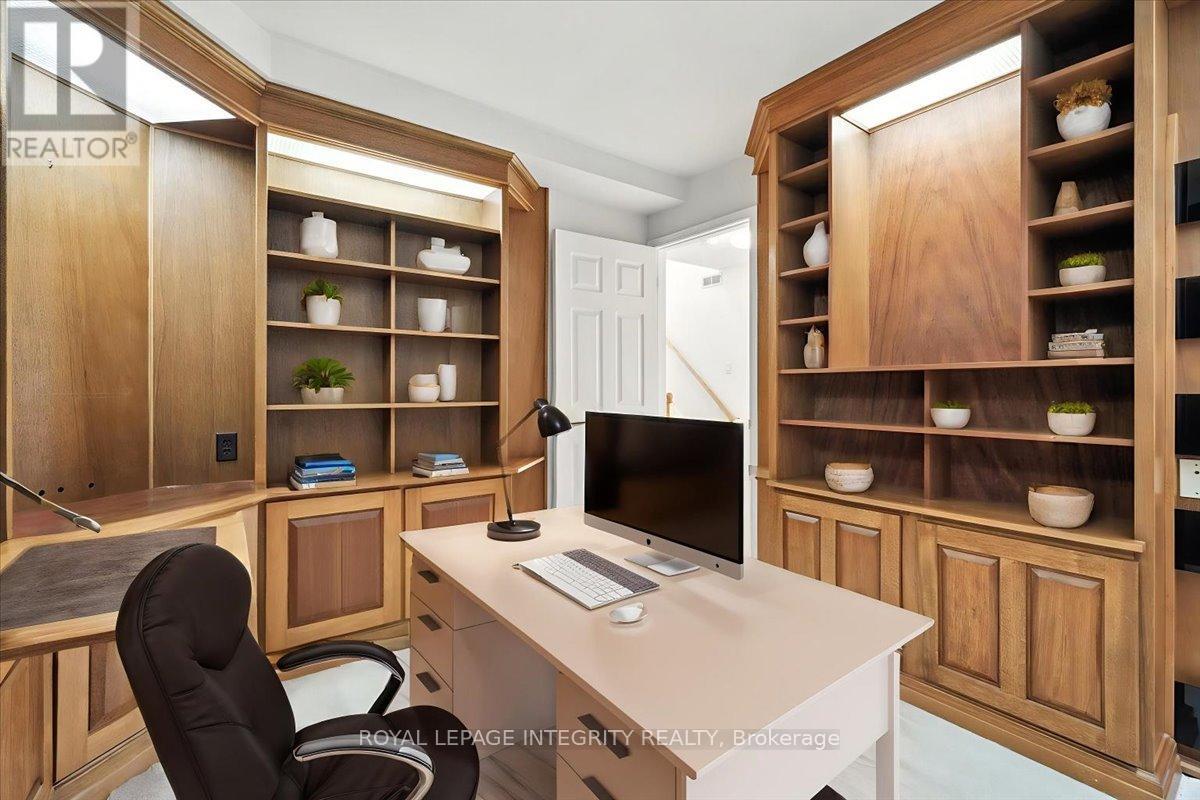 17 Columbus Avenue
