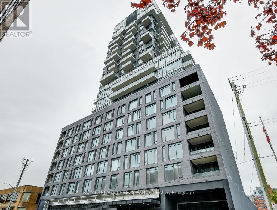1804 - 203 Catherine Street