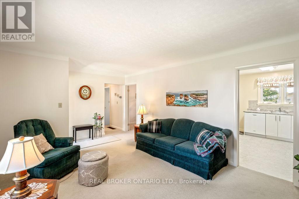 510 Oxford Street E