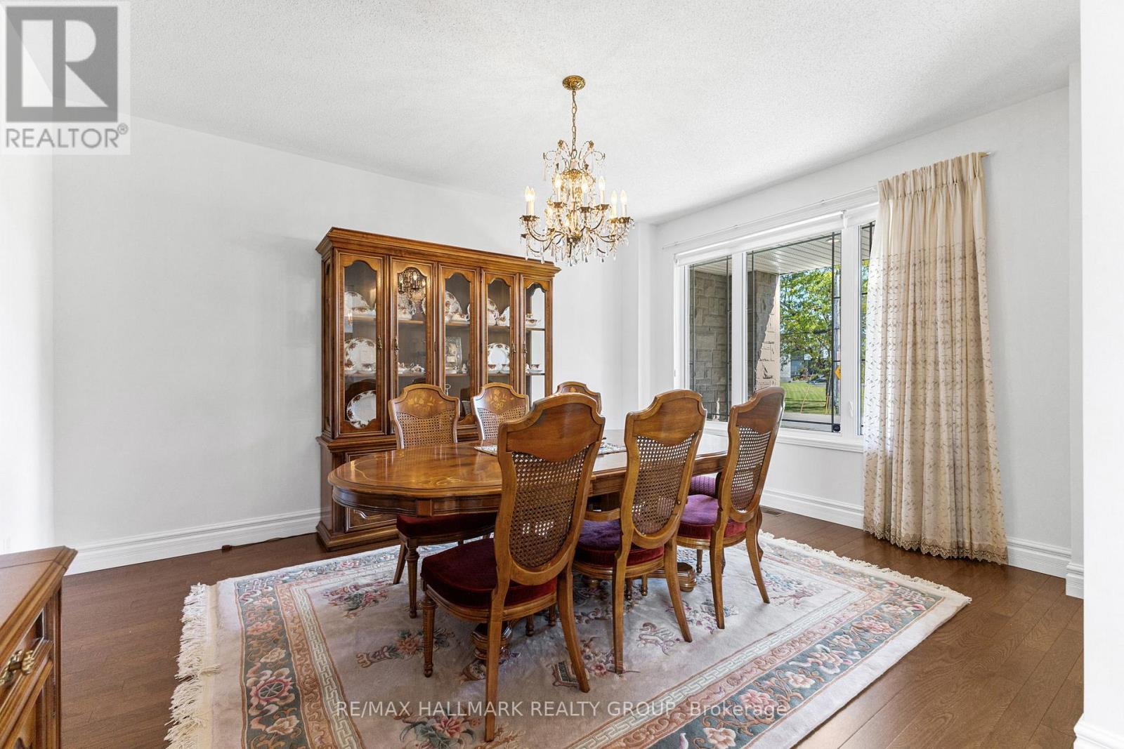 60 Winding Way