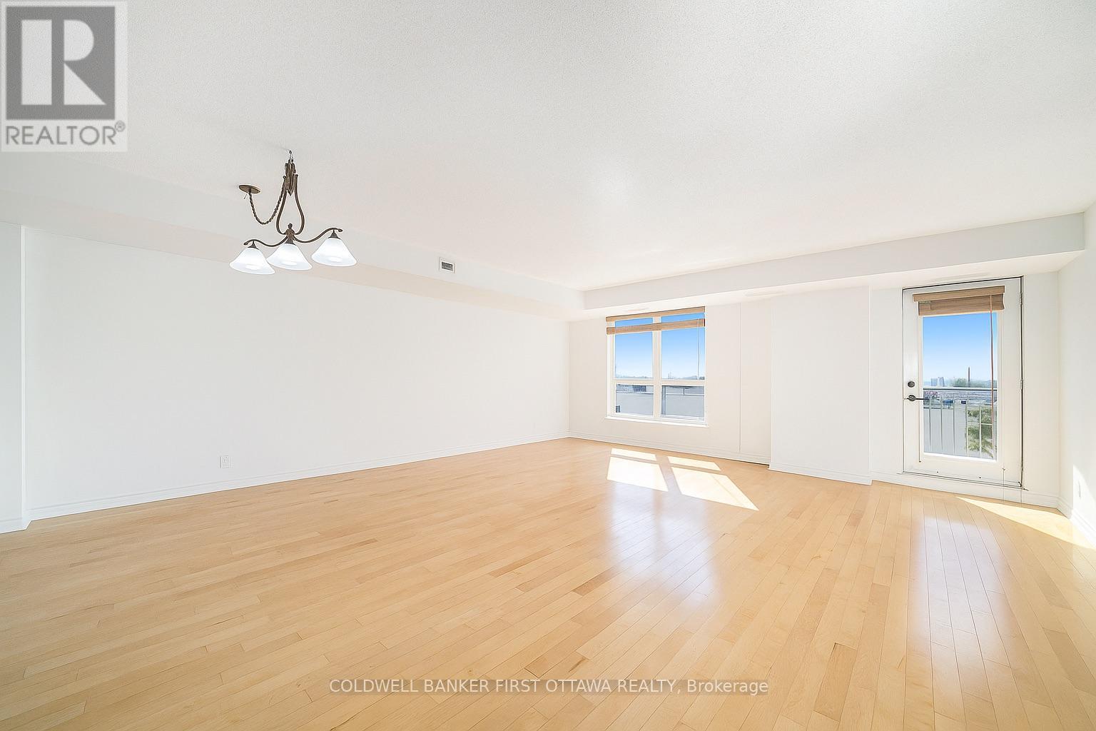 403 - 120 Grant Carman Drive