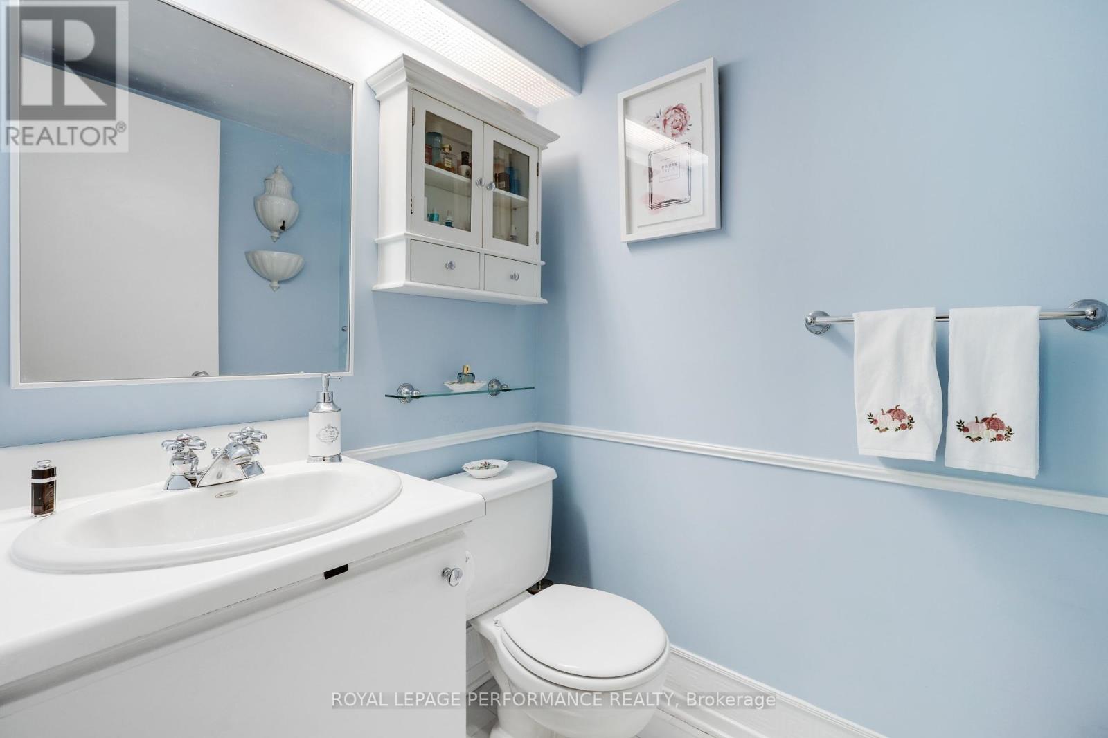 402 - 1589 St Bernard Street