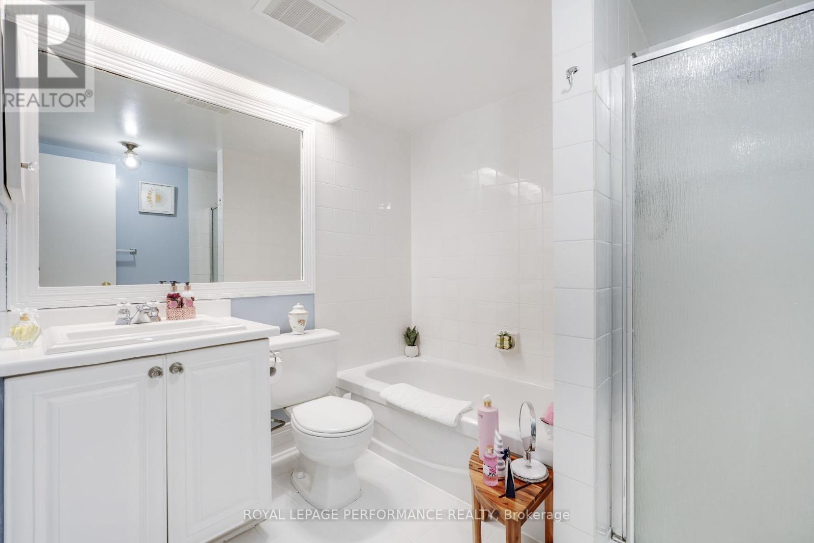402 - 1589 St Bernard Street