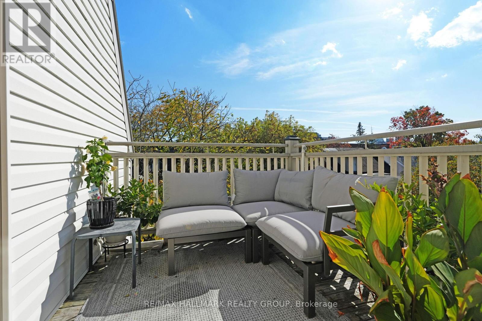 5 - 274 Daly Avenue