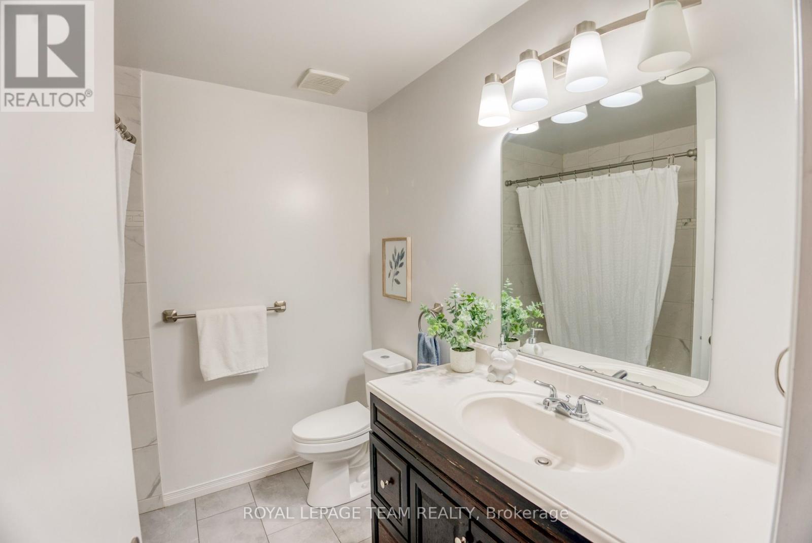3 Springtree Place