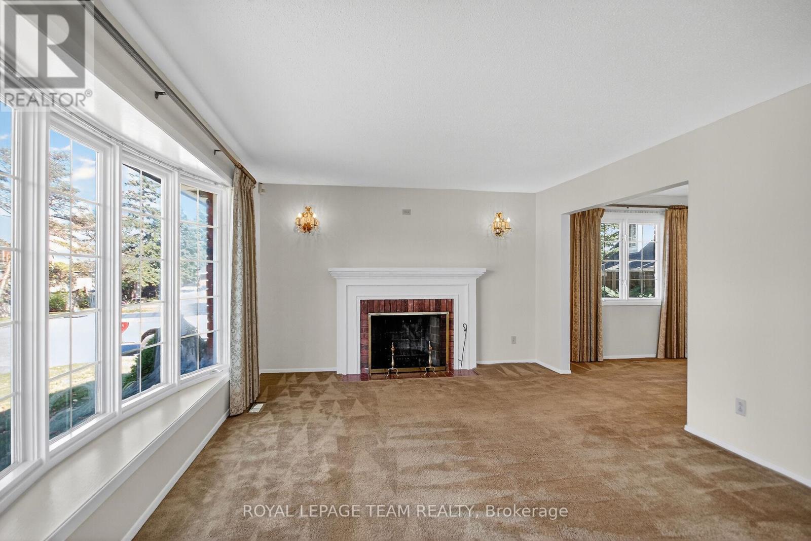 1900 Southampton Court