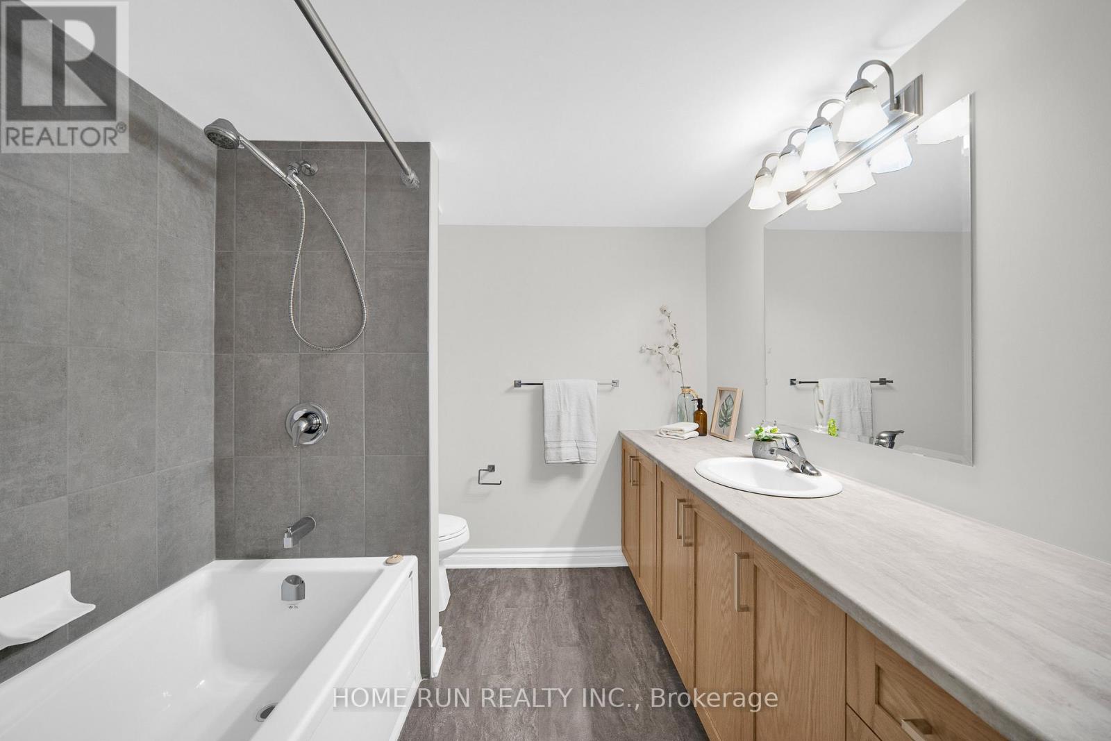 6 - 50 Barnstone Drive