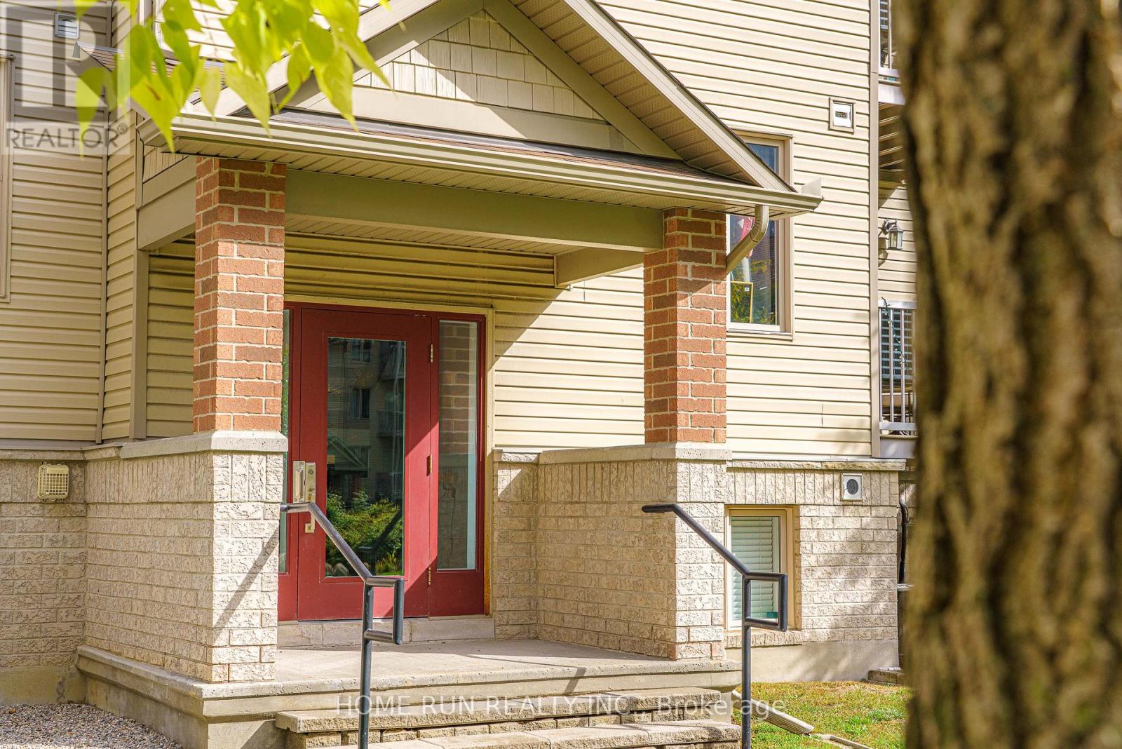 6 - 50 Barnstone Drive