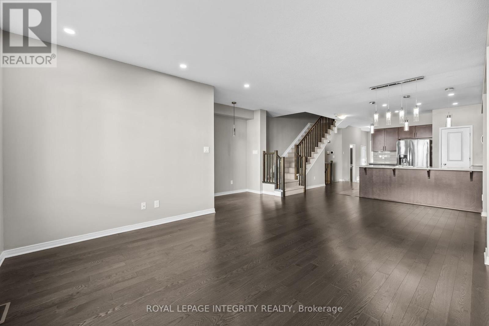 14 Hackney Private