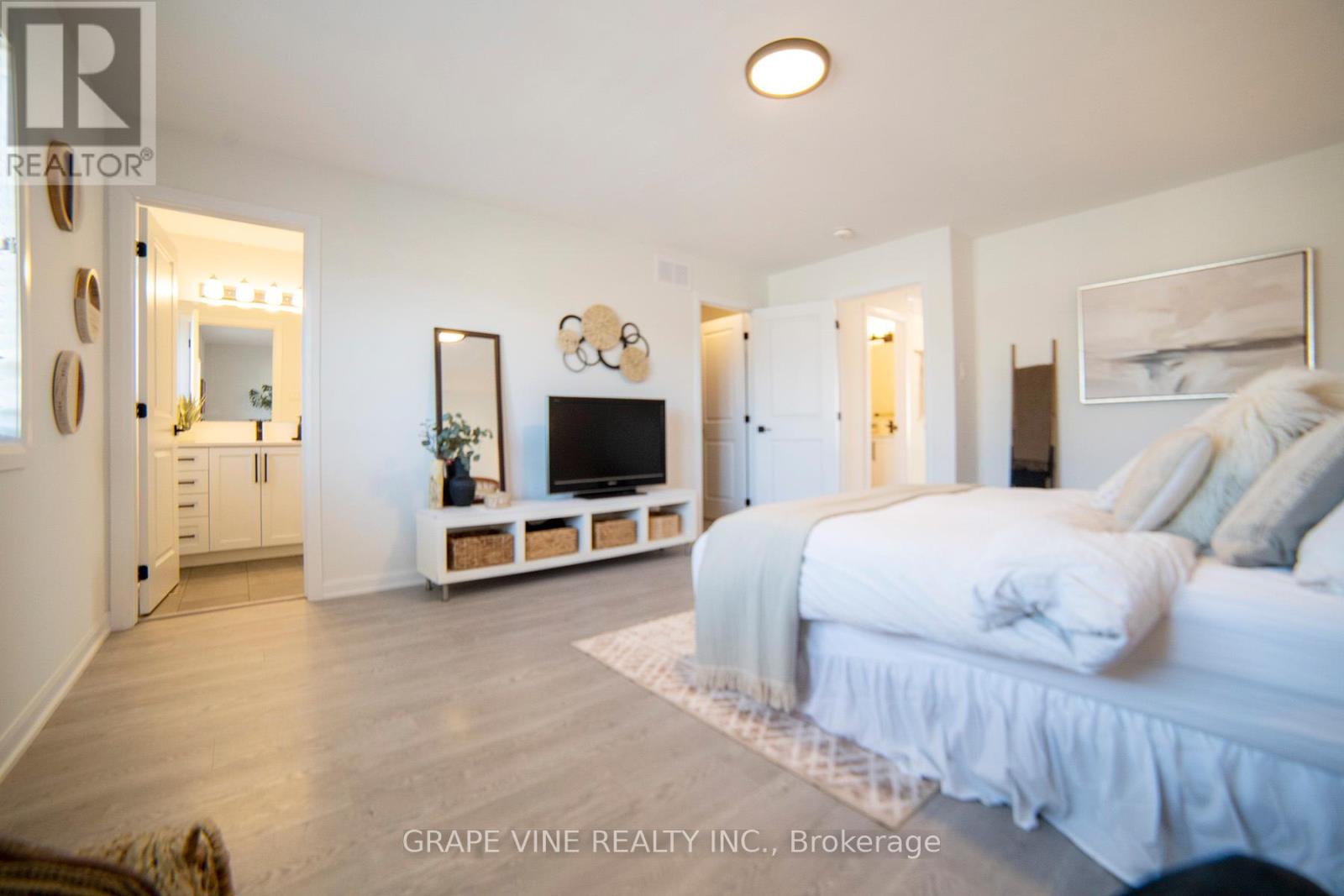 2057 Caltra Crescent