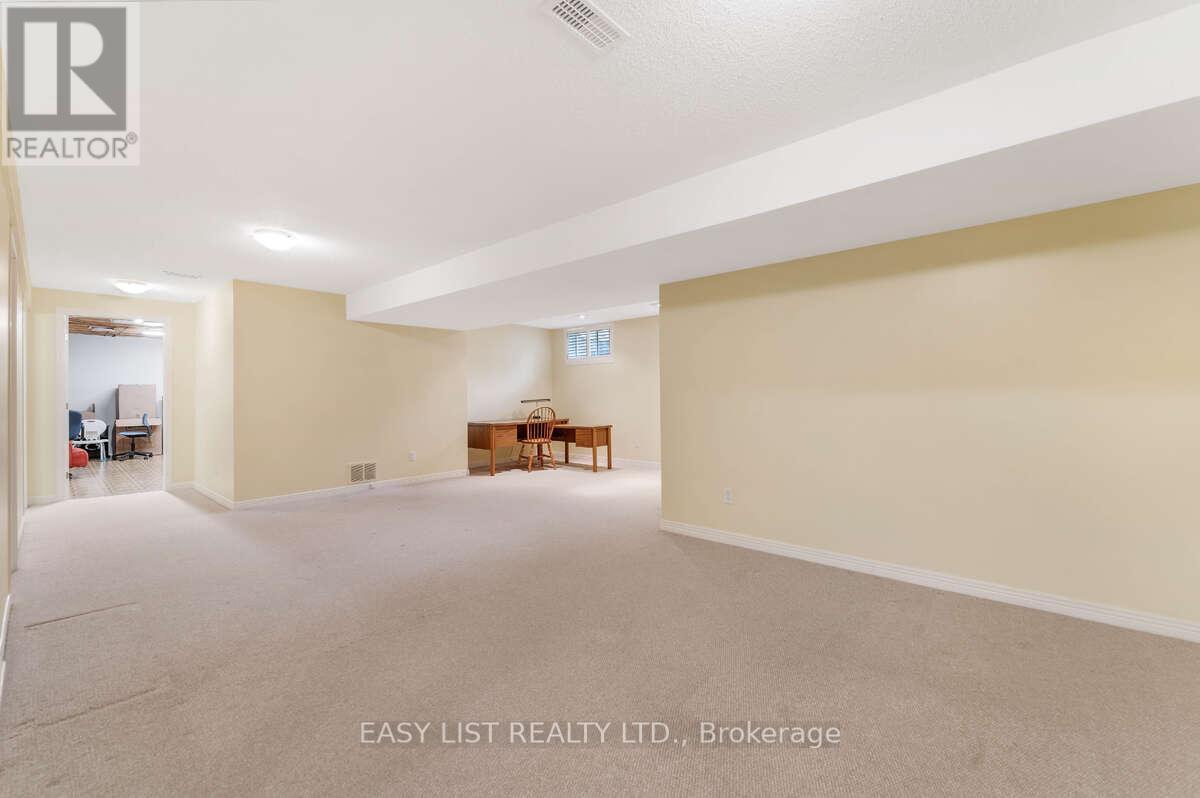 31 Forest Creek Drive