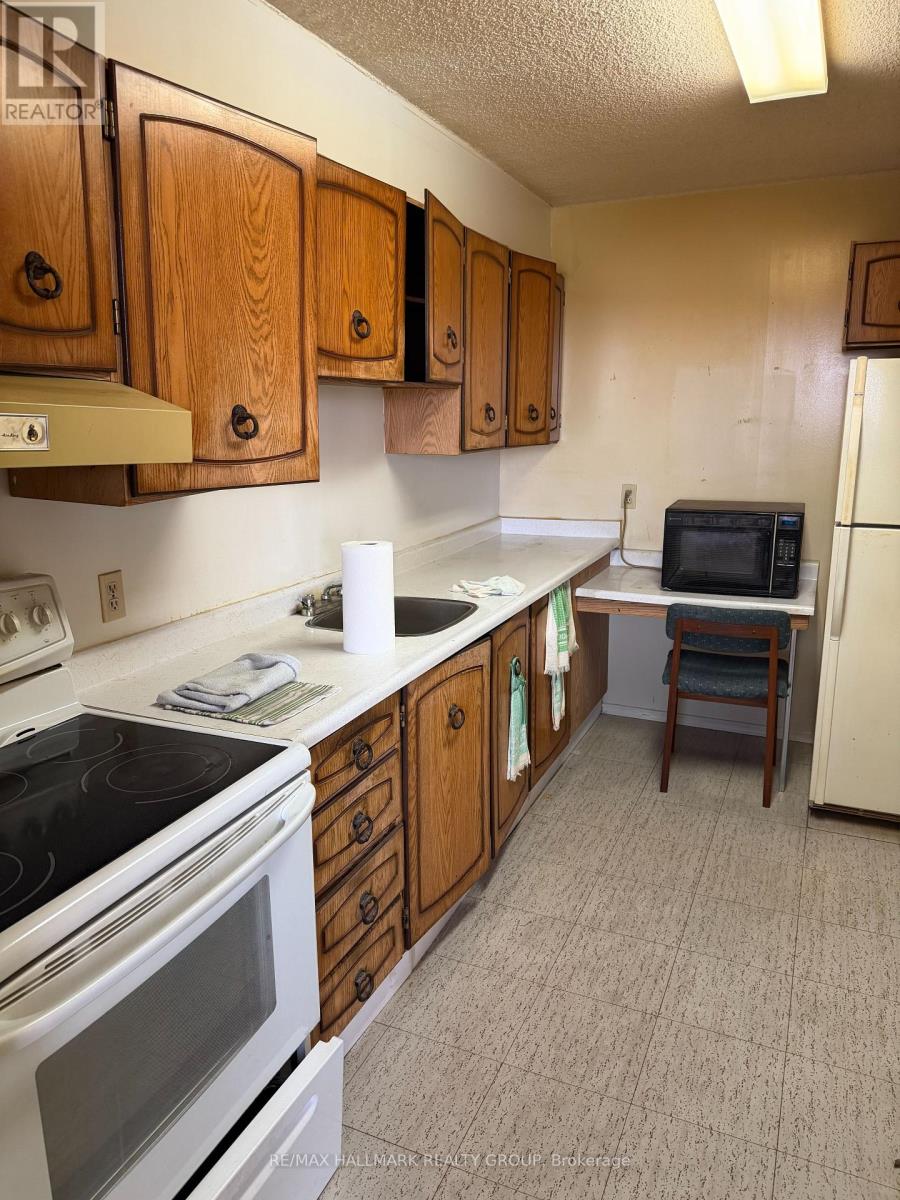 1007 - 665 Bathgate Drive