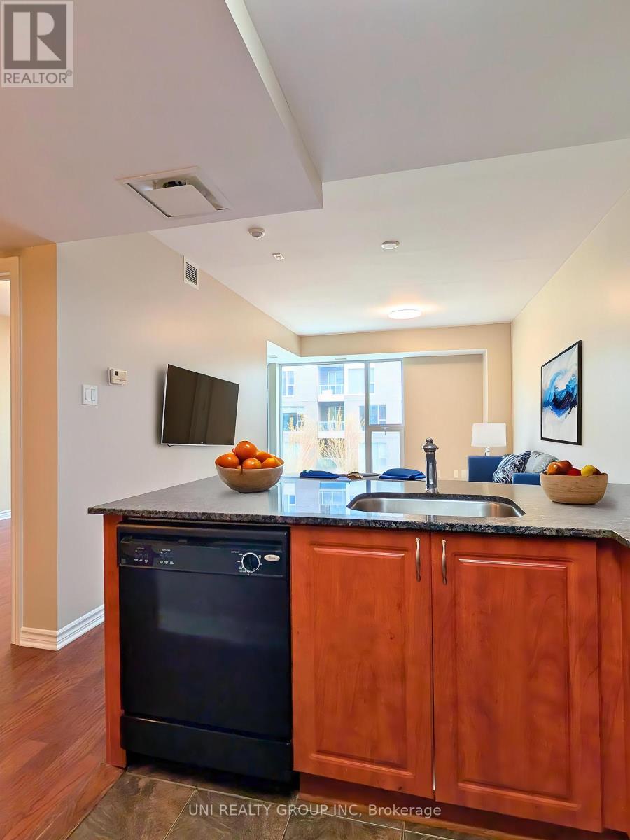 409 - 250 Lett Street