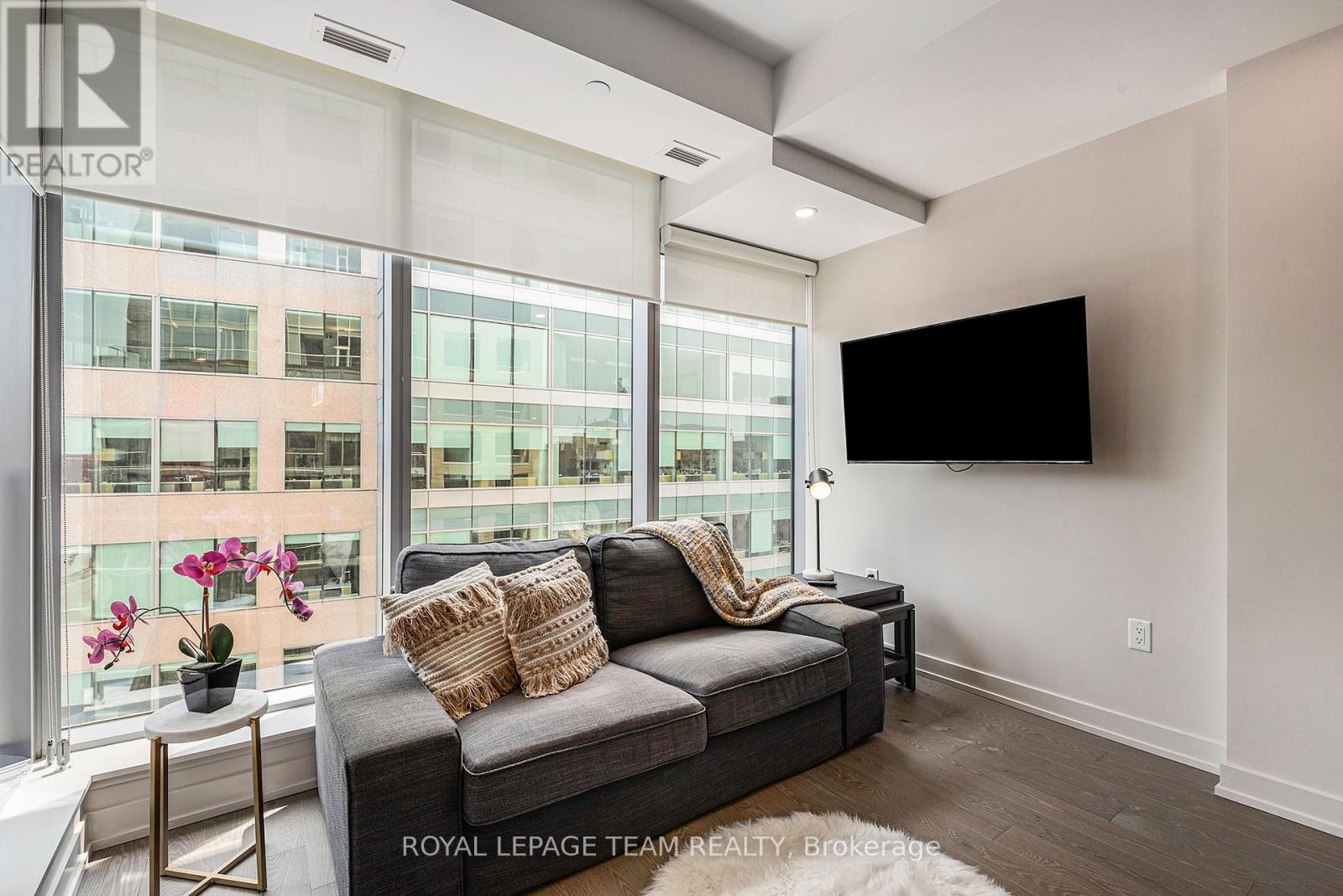 1509 - 101 Queen Street