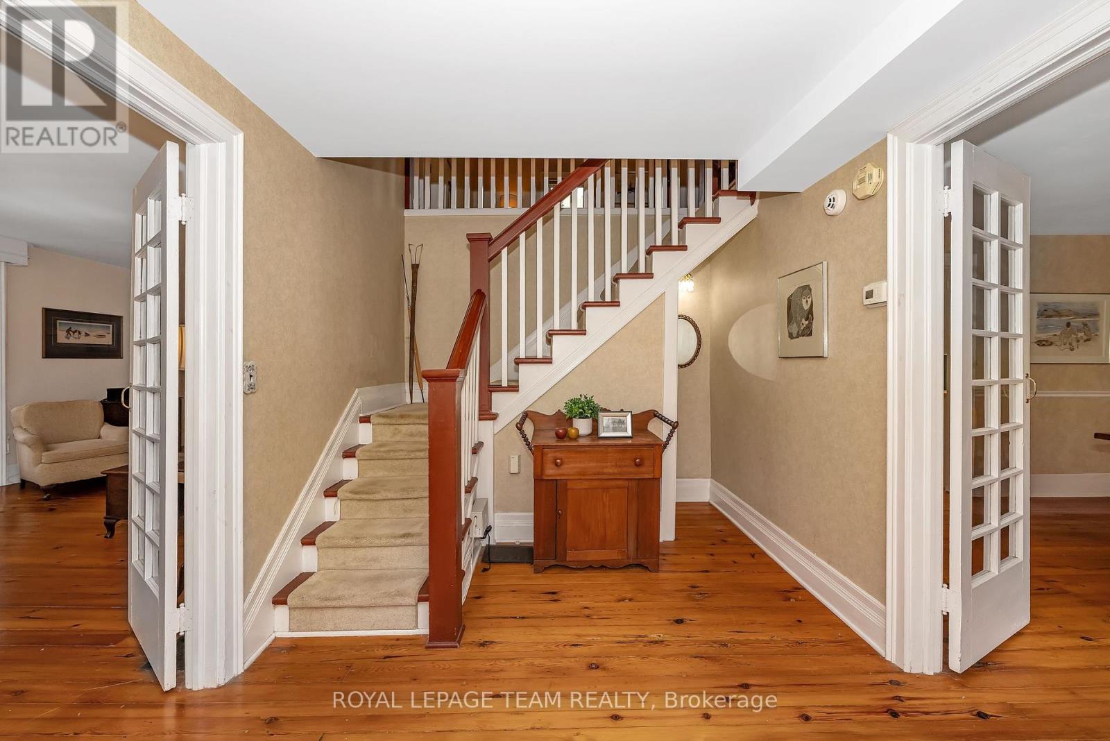 2307 Scrivens Drive